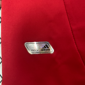 Camisa Retrô Seleção da Espanha I 2012 - Adidas Masculina - Vermelha com detalhes em amarelo