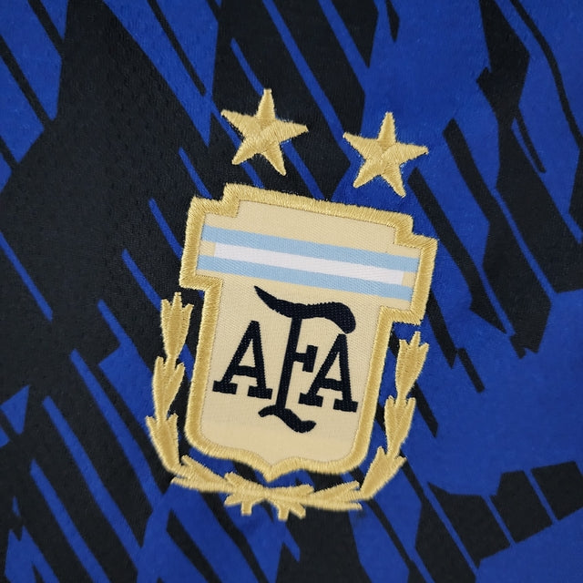 Camisa Seleção da Argentina Edição Especial 22/23 - Torcedor Adidas Masculina - Azul com detalhes em preto