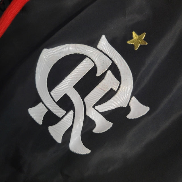 Jaqueta Corta-Vento Flamengo 23/24 Masculina Adidas - Vermelha e preto com detalhes em branco