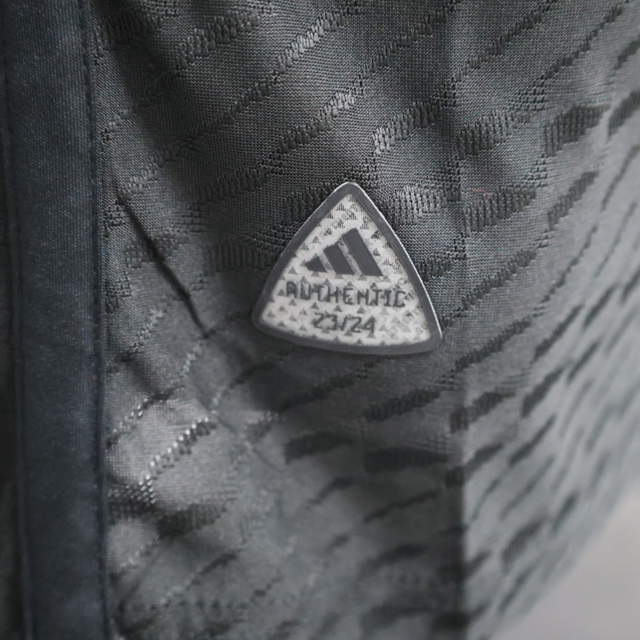 Camisa Roma III 23/24 - Jogador Adidas Masculina - Preta