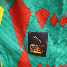 Camisa Seleção do Senegal II 23/24- Jogador Puma Masculina - Verde com detalhes em branco e vermelho e amarelo