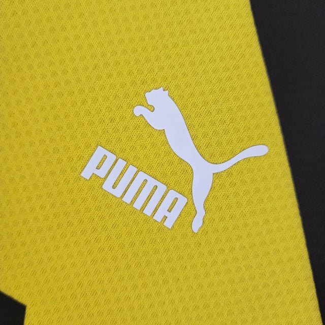 Camisa Borussia Dortmund Pré-Jogo 22/23 - Torcedor Puma Masculina - Amarela e preta