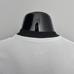 Camisa Juventus I 22/23 - Jogador Adidas Masculina - Branco com detalhes em preto