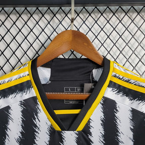 Camisa Juventus I 23/24 - Torcedor Adidas Masculina - Preto e branca