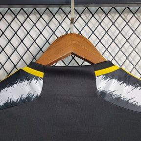 Camisa Juventus I 23/24 - Torcedor Adidas Masculina - Preto e branca