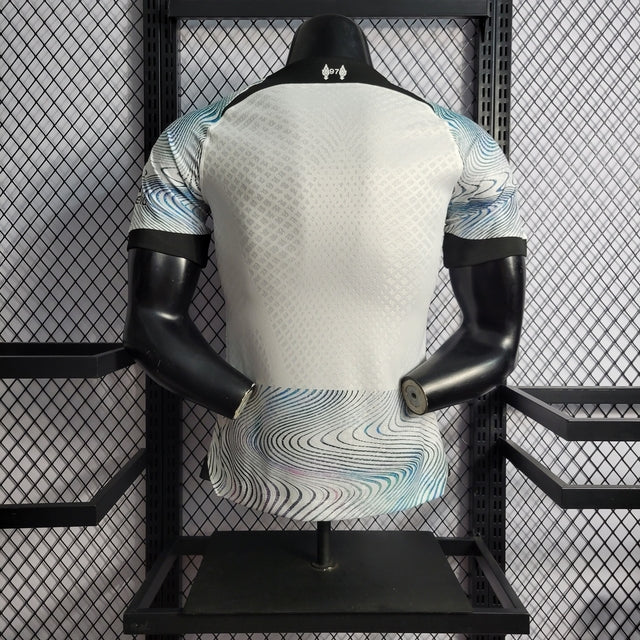 Camisa Liverpool I 22/23 - Jogador Nike Masculina - Branca