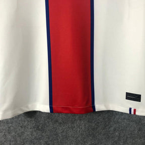 Camisa Retrô Paris Saint-Germain II 2020/21 - Torcedor Nike Masculina - Branca
