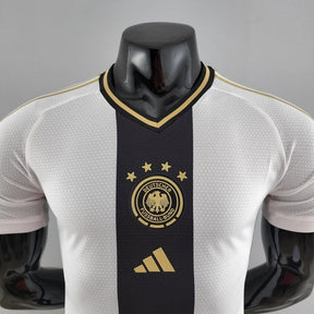 Camisa Seleção da Alemanha I 22/23 - Jogador Adidas Masculina - Branca e preta