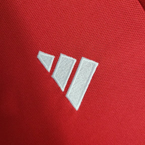 Camisa Seleção Hungria Edição Especial 22/23 - Torcedor Adidas Masculina - Vermelha com detalhes em branco