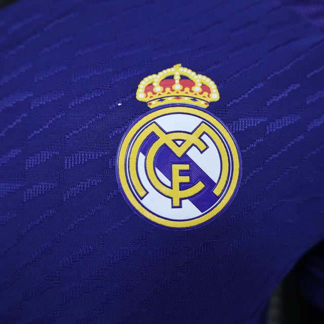 Camisa Real Madrid II 21/22 - Jogador Adidas Masculina - Azul com detalhes em amarelo e branco