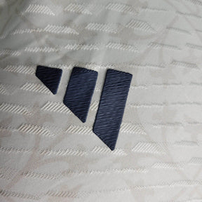 Camisa Roma II 23/24 - Jogador Adidas Masculina - Branca com detalhes em bege e azul