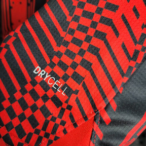 Kit Infantil AC Milan Edição especial 23/24 - Puma - Preto com detalhes em vermelho e dourado