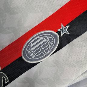 Kit Infantil AC Milan II 23/24 - Puma - Branco com detalhes em vermelho e preto