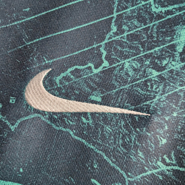 Camisa Tottenham II Retrô 18/19 - Nike Masculina - Verde com detalhes em verde claro