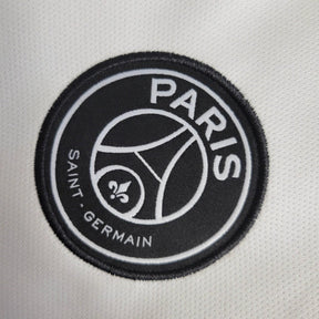 Camisa Retrô Paris Saint German Edição Champions League 2018/2019 manga longa - Masculina Jordan - Branca com detalhes em branco e vermelho e preto
