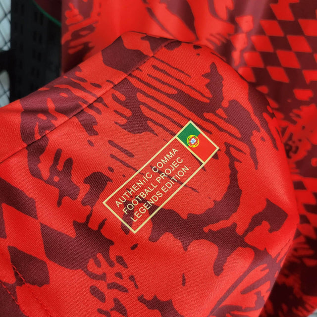 Camisa Seleção de Portugal Edição especial 24/25 - Torcedor Nike Masculina - Vermelha com detalhes em verde