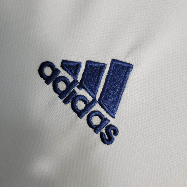 Camisa Retrô Real Madrid I 00/01 - Masculina Adidas - Branca com detalhes em azul