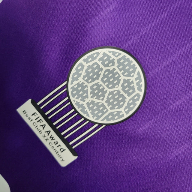 Camisa Retrô Real Madrid 2006 - Masculina Adidas - Roxa com detalhes em branco