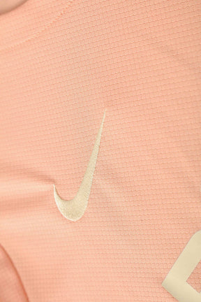 Kit Treino adulto - Camisa e Shorts - Chelsea Nike 25/26 - Salmão com detalhes em azul