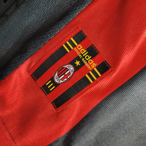Camisa Retrô AC Milan I 1998/1999 - Masculina Adidas - Vermelha e preta