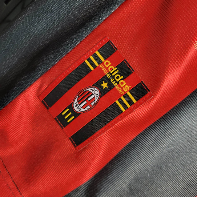 Camisa Retrô AC Milan I 1998/1999 - Masculina Adidas - Vermelha e preta