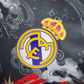 Camisa Edição especial Real Madrid 24/25 - Jogador Adidas Masculina - Preta com detalhes em vermelho e cinza