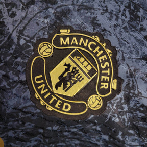 Camisa Manchester United Edição Especial 24/25 - Jogador Adidas Masculina - Azul com detalhes em preto