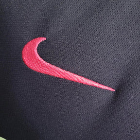 Camisa Retrô Barcelona II 16/17 - Masculina Nike - Roxa com detalhes em rosa