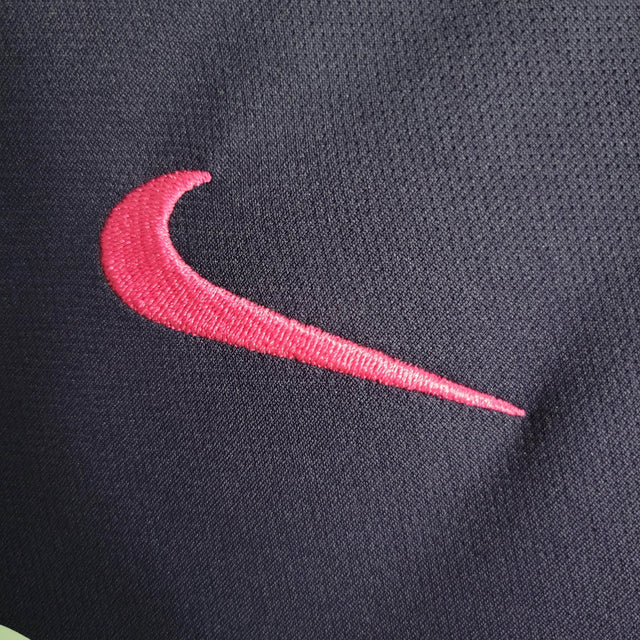 Camisa Retrô Barcelona II 16/17 - Masculina Nike - Roxa com detalhes em rosa