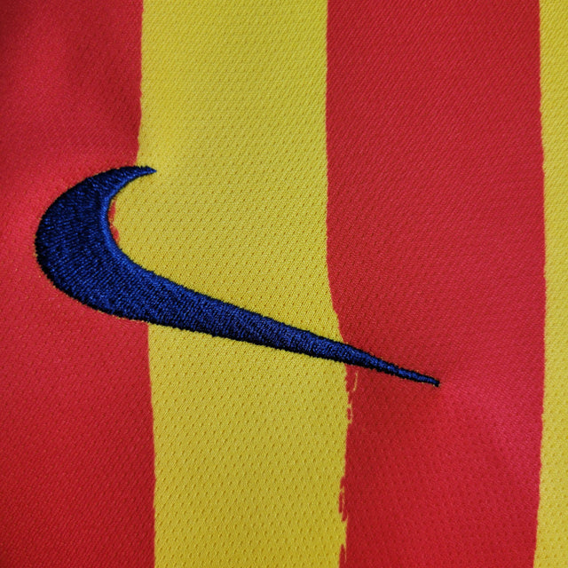 Camisa Retrô Barcelona I 19/20 - Masculina Nike - Amarela com detalhes em vermelho