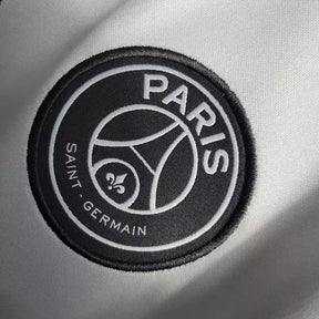 Camisa Retrô Paris Saint-Germain II 22/23 - Masculina Jordan - Bege com detalhes em preto