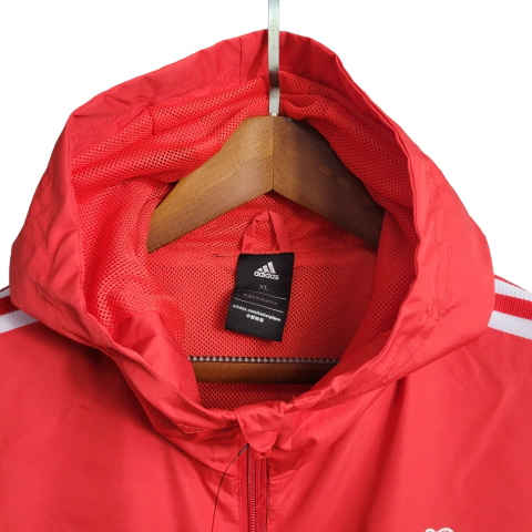 Jaqueta Corta-Vento Manchester United 23/24 - Masculina Adidas - Vermelha
