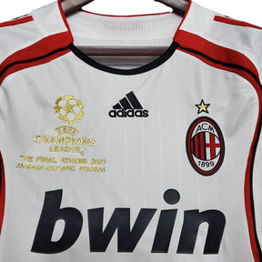 Camisa Retrô Milan 2006/2007 - Masculina Adidas - Branca com detalhes em vermelho