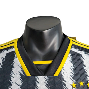 Camisa Juventus I 23/24 - Jogador Adidas Masculina - Branca e preta