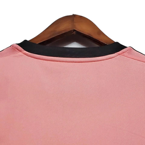 Camisa Retrô Juventus 2015/2016 - Adidas Masculina - Rosa com detalhes em preto