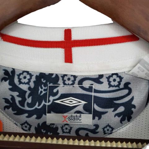 Camisa Retrô Seleção da Inglaterra 2006 - Umbro Masculina - Branca