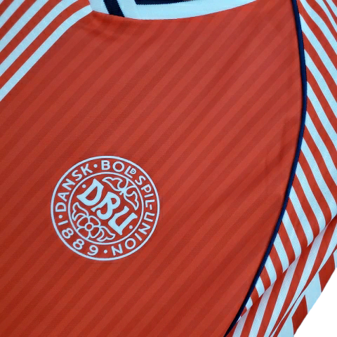 Camisa Dinamarca Retrô 1986 Vermelha e Branca - Hummel