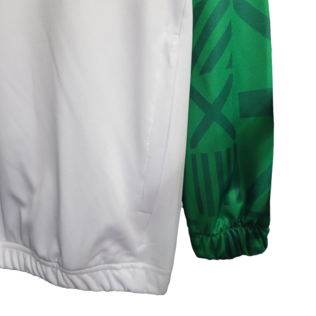 Jaqueta Corta-Vento Palmeiras 23/24 - Masculina Puma - Branca com detalhes em verde