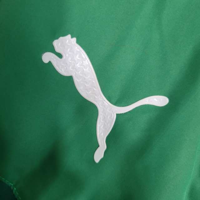 Jaqueta Corta-Vento Palmeiras 23/24 - Masculina Puma - Verde com detalhes em branco e amarelo