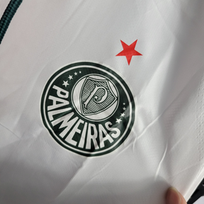 Jaqueta Corta-Vento Palmeiras 22/23 - Masculina Puma - Branca com detalhes em verde