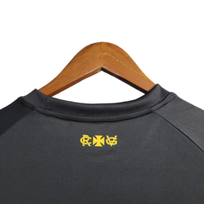 Camisa Vasco da Gama 23/24 Kappa Torcedor Masculina - Cinza em detalhes pretos e dourados