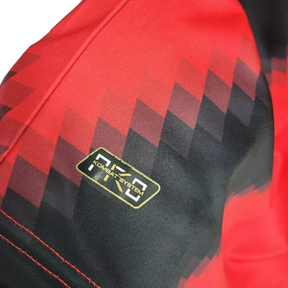 Camisa Vasco da Gama Conceito 23/24 Kappa Masculina - Vermelha com a faixa em preto e detalhes em amarelo