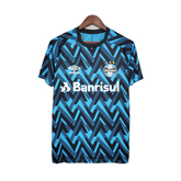 Camisa Grêmio Treino 21/22 - Torcedor Umbro Masculina -Azul com detalhes em tons pretos e azul escuro