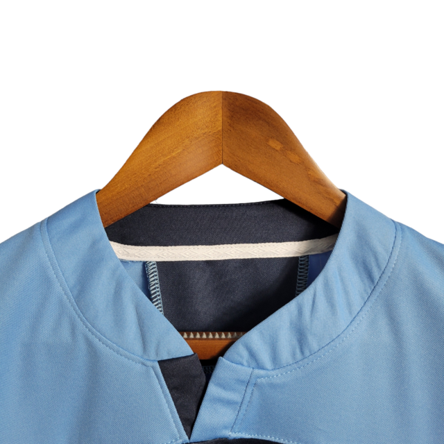 Camisa Retrô Grêmio Edição Especial 20/21 - Masculina Umbro - Azul com detalhes em dourado e branco