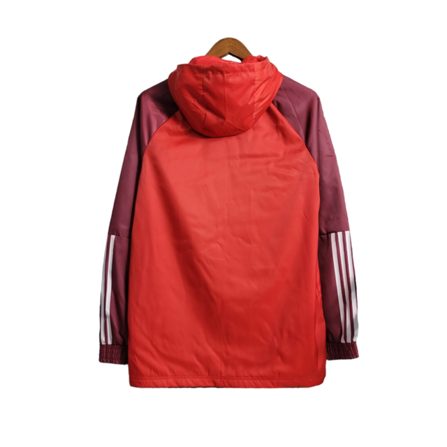 Jaqueta Corta-Vento São Paulo 23/24 Masculino Adidas - Vermelha com detalhes em branco e roxo