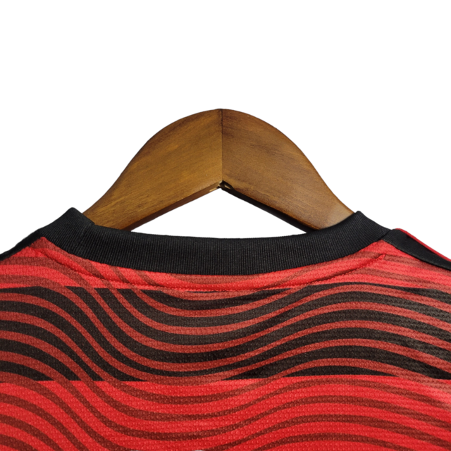 Kit Infatil Flamengo I 22/23 Adidas - Vermelho com detalhes em preto