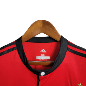 Camisa Flamengo I Retrô 17/18 Torcedor Masculina - Vermelha com detalhes em Preto