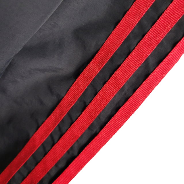Jaqueta Corta-Vento Flamengo 23/24 Masculina Adidas - Preta com detalhes em vermelho e branco