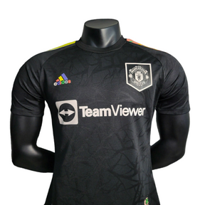 Camisa Manchester United Edição Especial 23/24 - Jogador Adidas Masculina - Preta com detalhes em branco