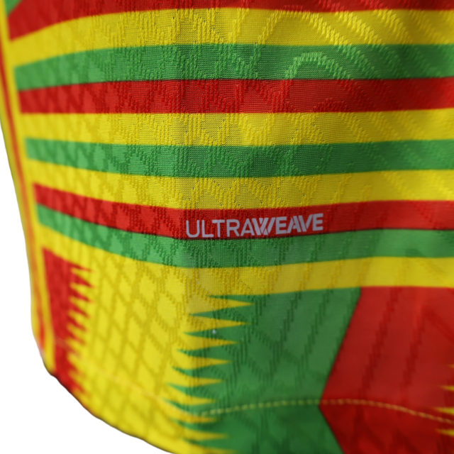 Camisa Seleção Gana I 23/24 - Jogador Puma Masculina - Amarela com detalhes em verde e vermelho